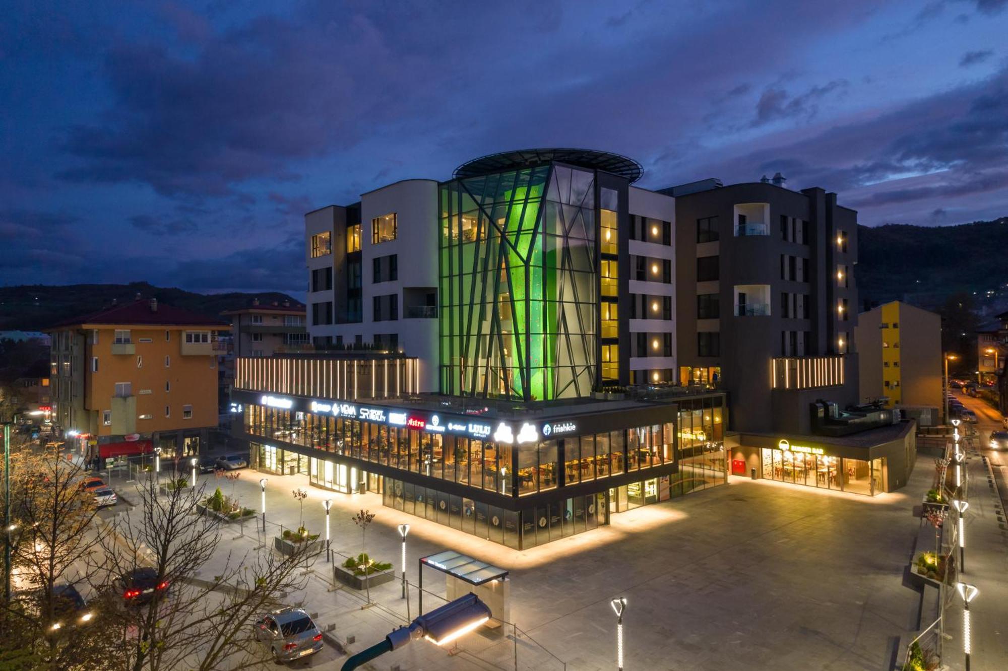 Hotel Vema Visoko Buitenkant foto